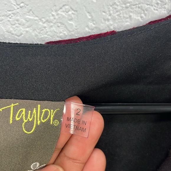 Taylor‎ Women’s Elegant Floral Black Purple Dress Long Sleeve Whimsigoth Witchy - Picture 3 of 9